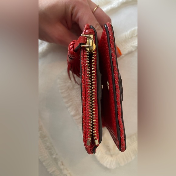 Tory Burch Taylor mini wallet in poppy orange - Picture 2 of 5